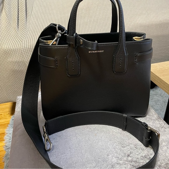 AUTH BURBERRY SMALL BANNER TOTE WITH THICK CROSSBODY STRAP